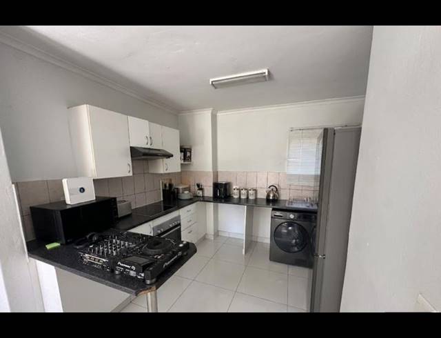 2 BEDROOM APARTMENT FOR SALE IN WITFIELD